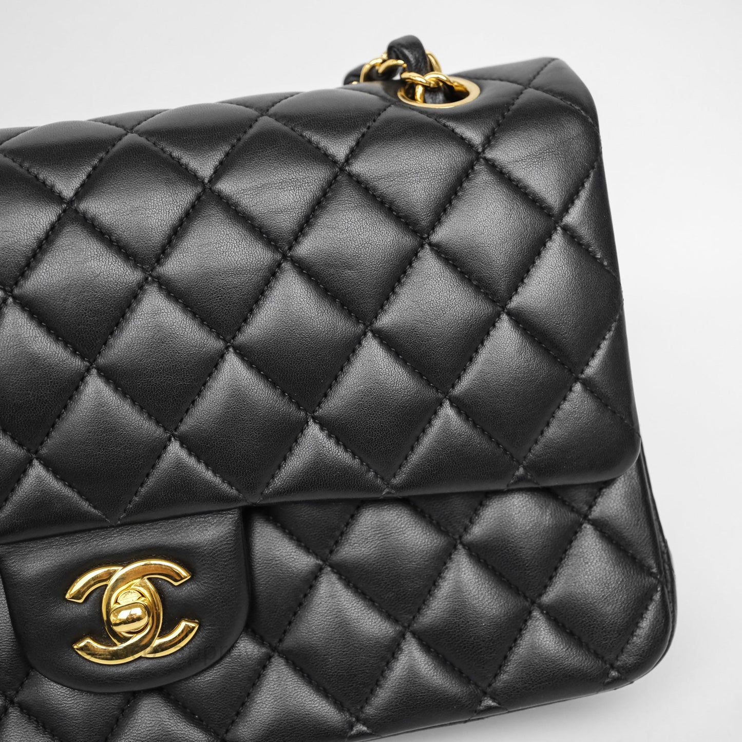 Chanel Quilted Classic M/L Medium Flap  Black Lambskin Gold Hardware