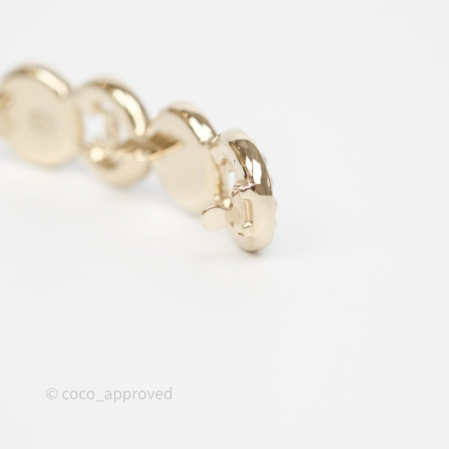 Chanel CC Coco Pearl Hair Clip Gold Tone 21P