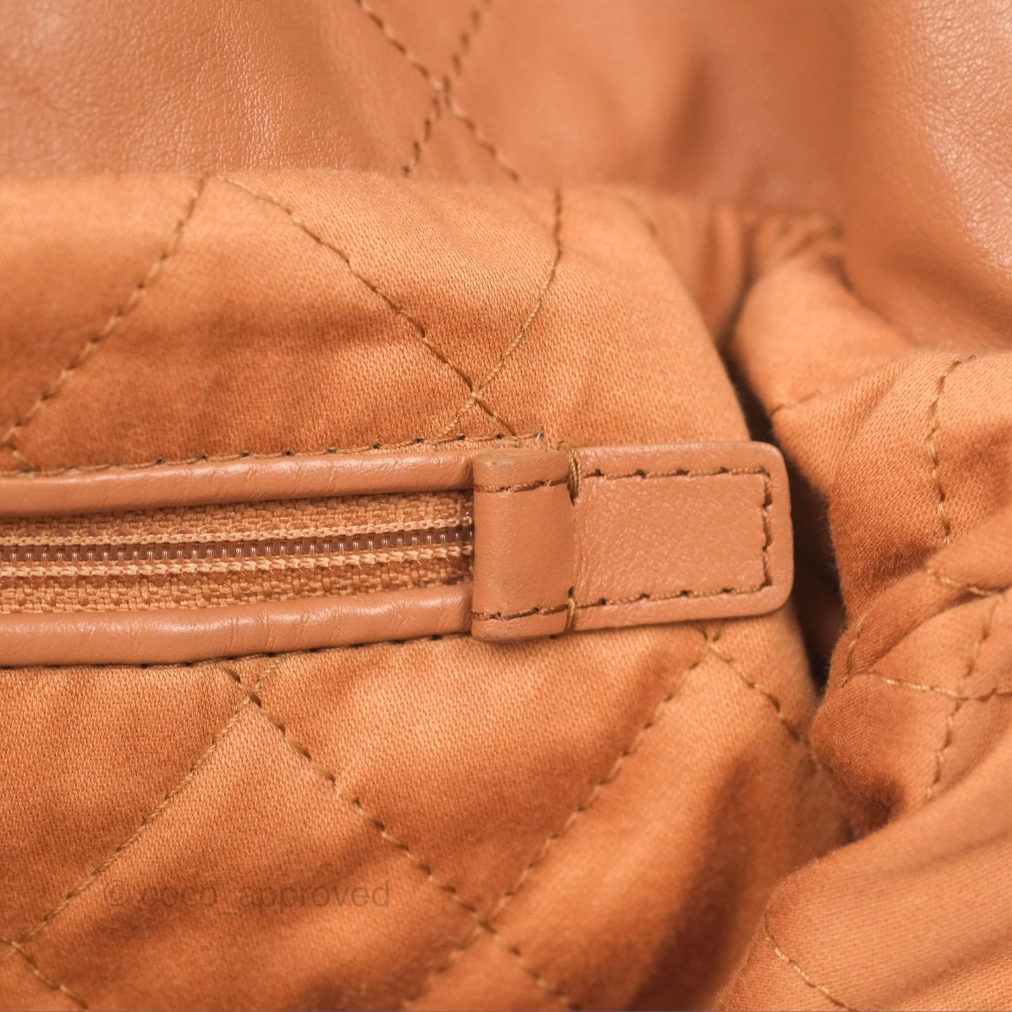 Chanel 22 Medium Caramel Beige Shiny Calfskin Aged Gold Hardware