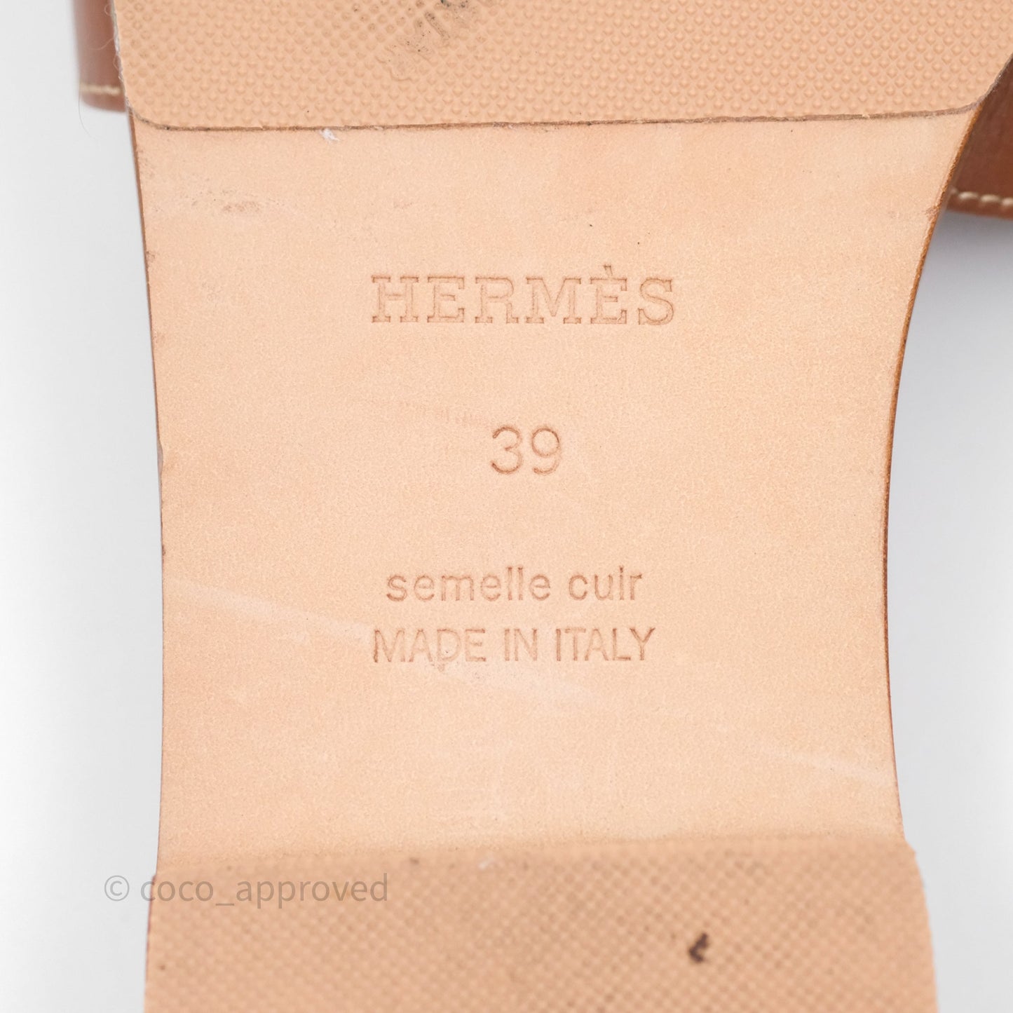 Hermès Oran Sandals in Gold Size 39