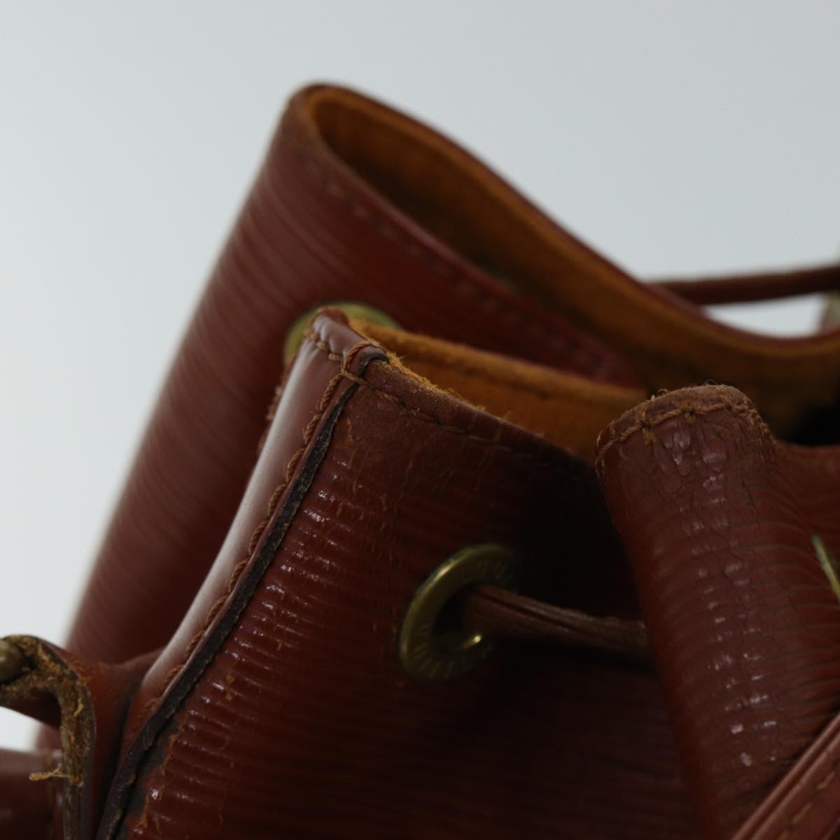 LOUIS VUITTON Epi Petit Noe Shoulder Bag Brown M44103 LV 69701