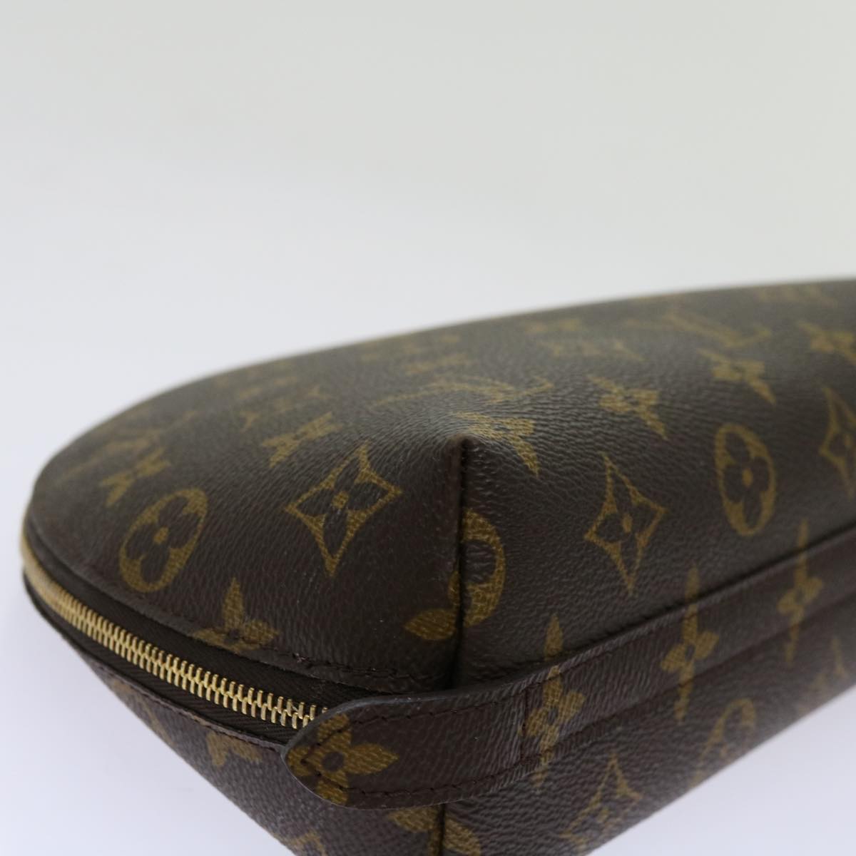 LOUIS VUITTON Monogram Trousse Demi Ronde Cosmetic Pouch M47520 LV 69807