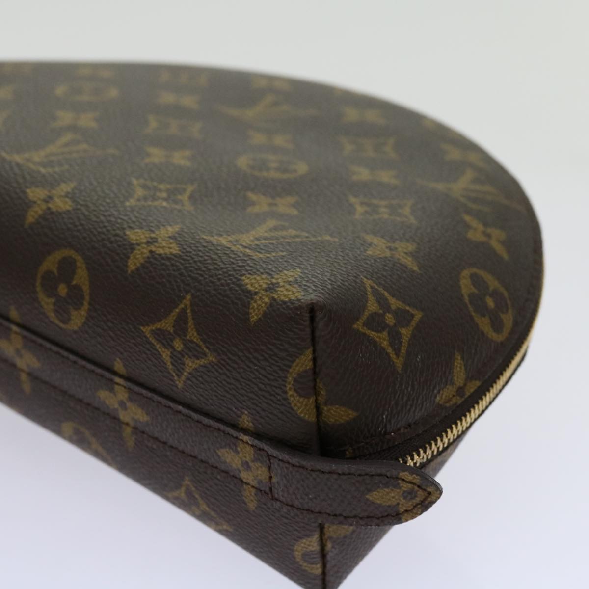 LOUIS VUITTON Monogram Trousse Demi Ronde Cosmetic Pouch M47520 LV 69807