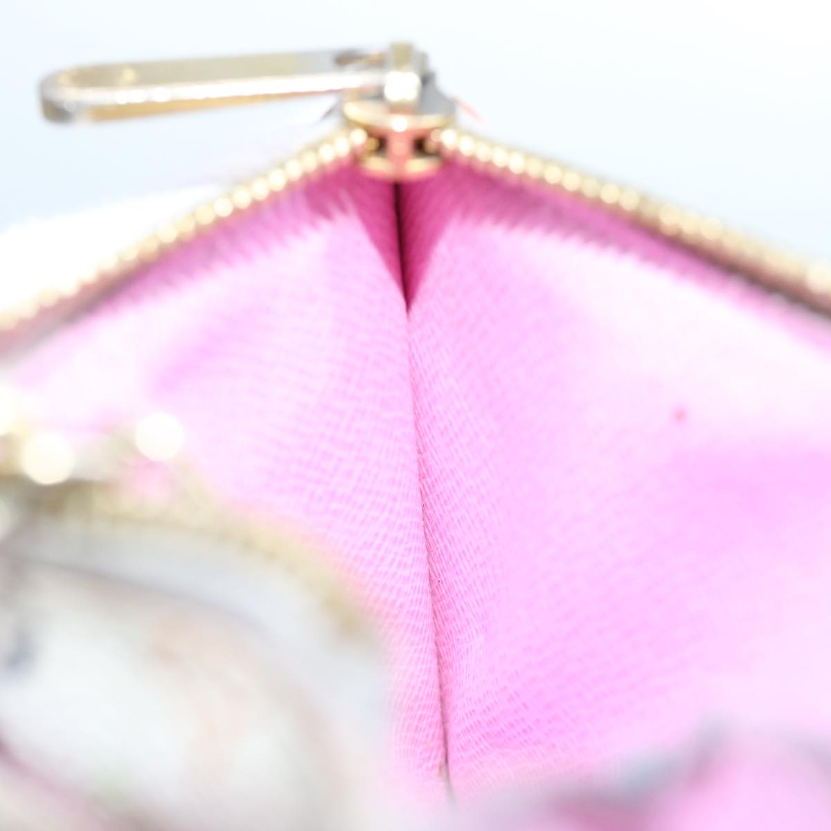 LOUIS VUITTON Multicolor Pochette Cles NM Coin Purse White M93734 LV 69837