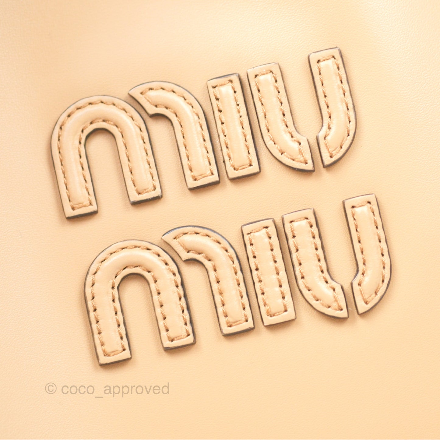 Miu Miu Ivy Leather Bag Beige
