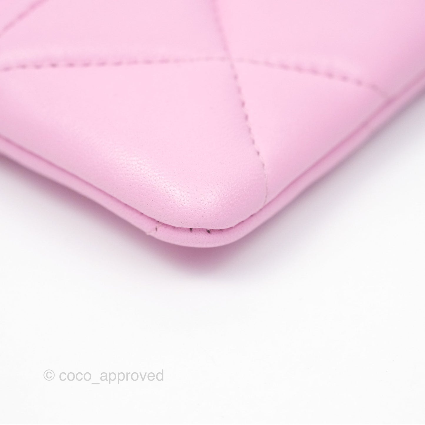 Chanel 19 Zipped Coin Purse Card Holder Pink Lambskin