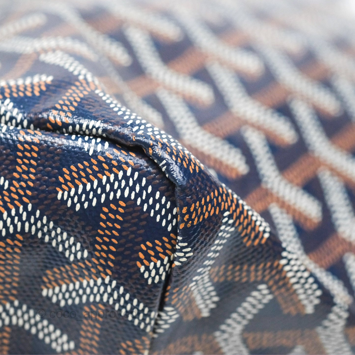 Goyard St Louis Tote PM ⁣⁣⁣⁣⁣⁣⁣⁣⁣⁣⁣⁣⁣⁣⁣⁣⁣⁣⁣⁣Navy
