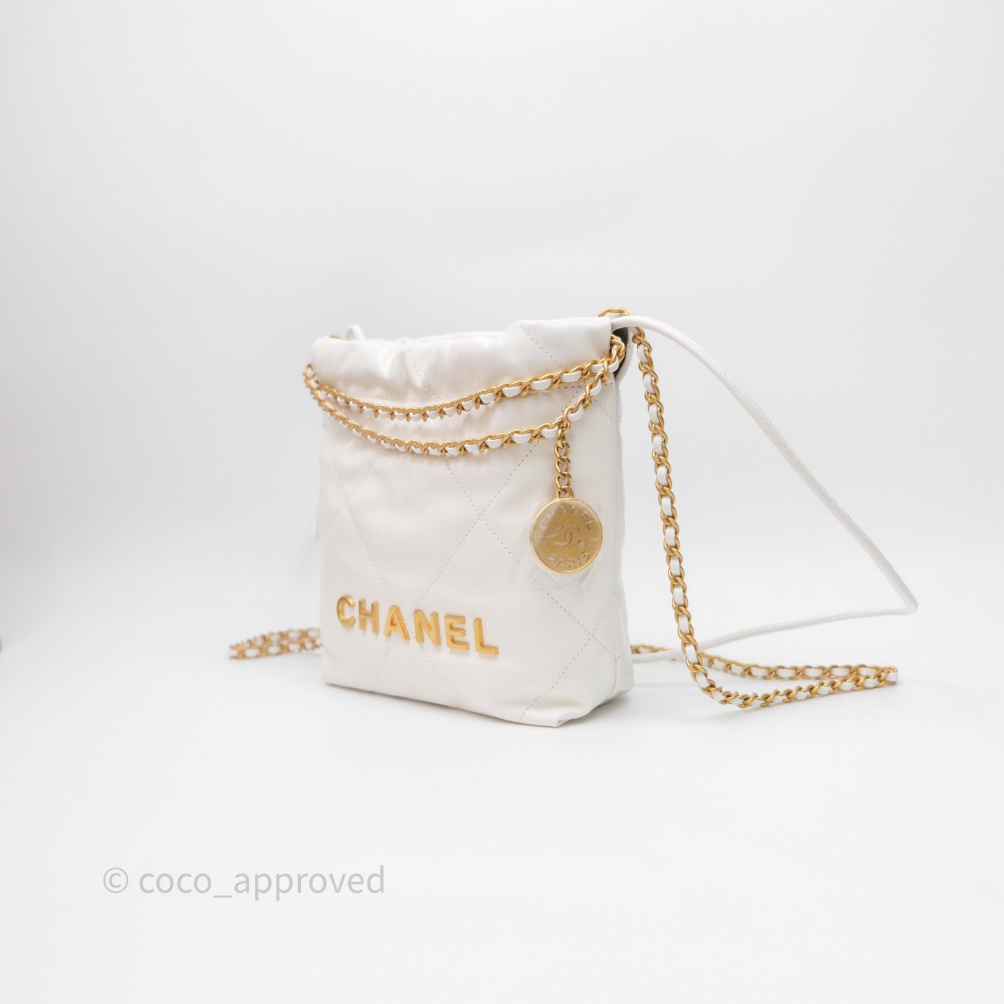 Chanel 22 Mini Bag White Shiny Crumpled Calfskin Aged Gold Hardware