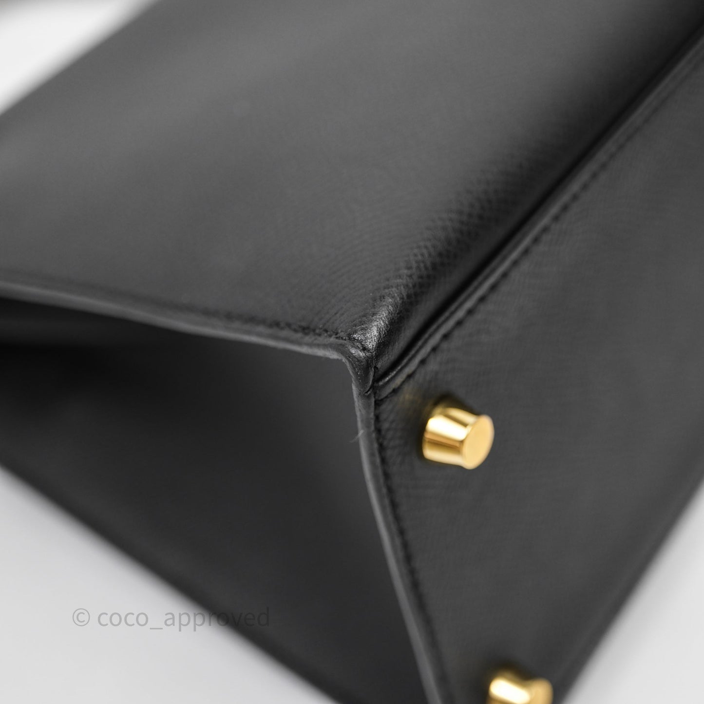 Hermès Kelly 28 Black Epsom Gold Hardware