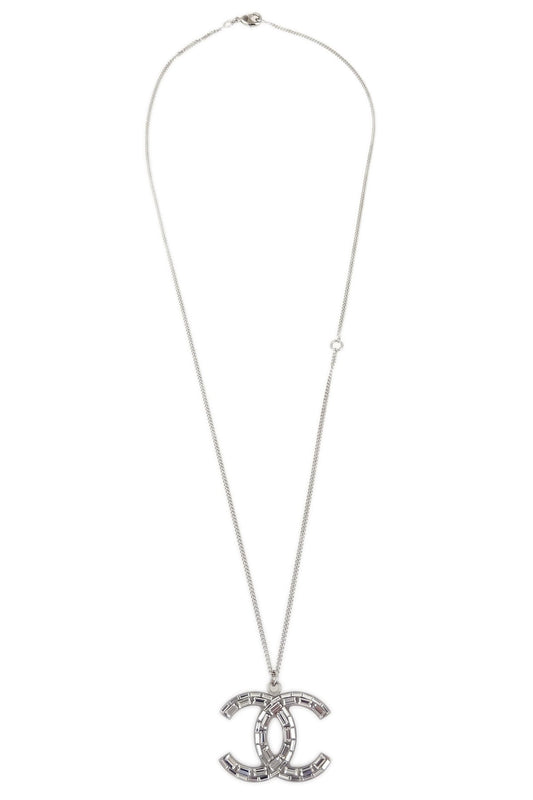 Luxury Chanel Silver Necklace Pendant Rhinestone B11P
