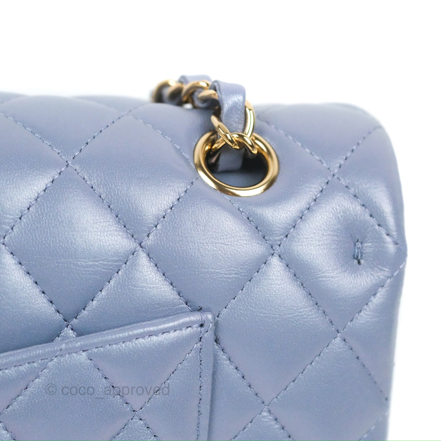 Chanel Classic M/L Medium Flap Quilted Iridescent Purple Lambskin Gold Hardware