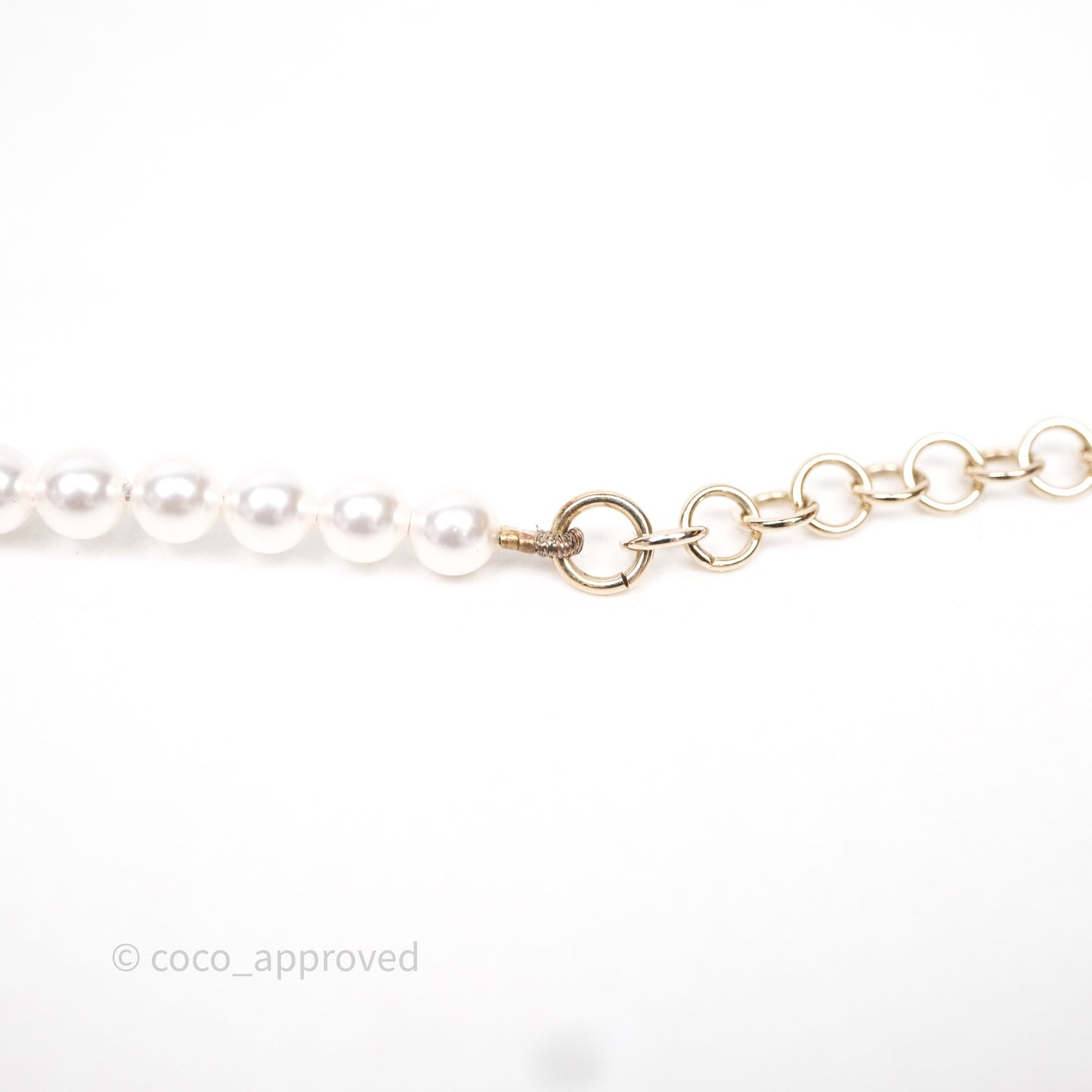Chanel Ribbon Black Leather Pearl Chain Choker Gold Tone 22S