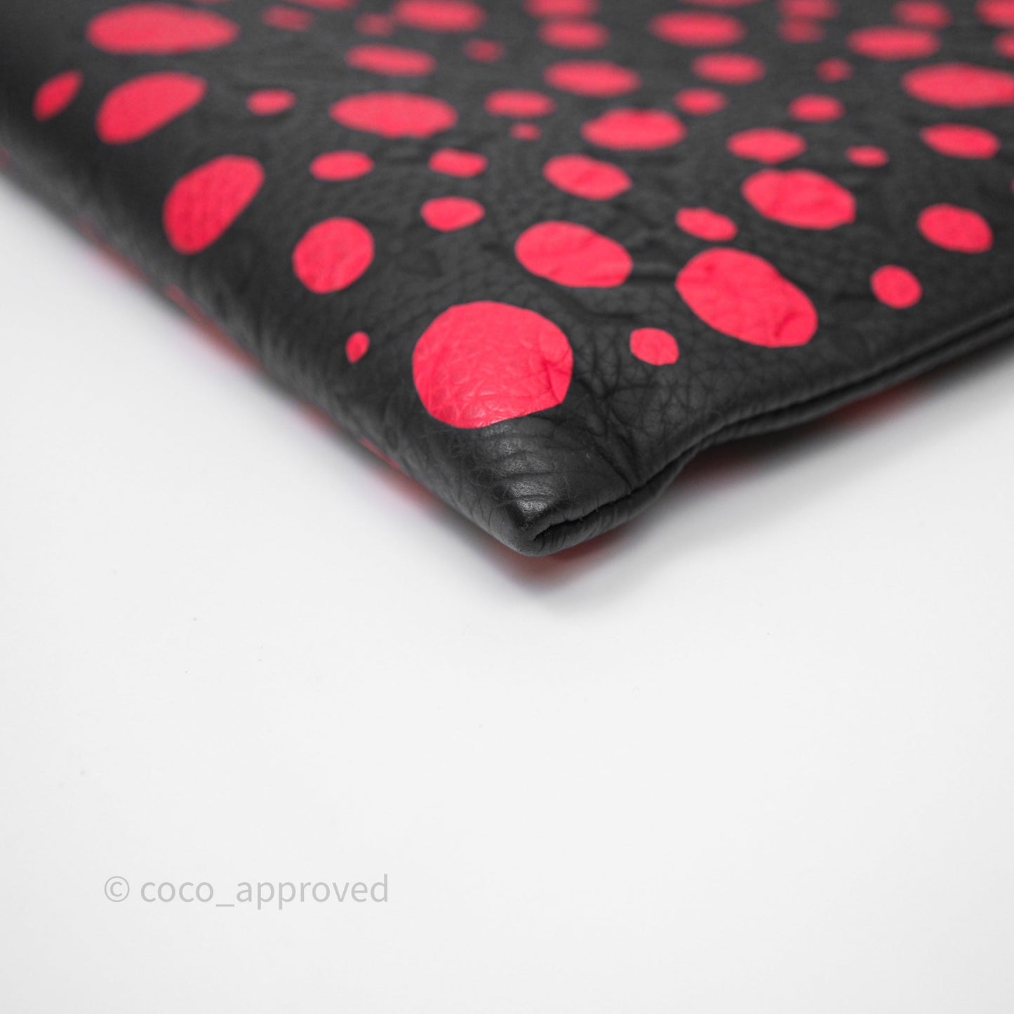 Louis Vuitton x Yayoi Kusama Pochette To Go Infinity Dots Monogram Taurillon Black Red