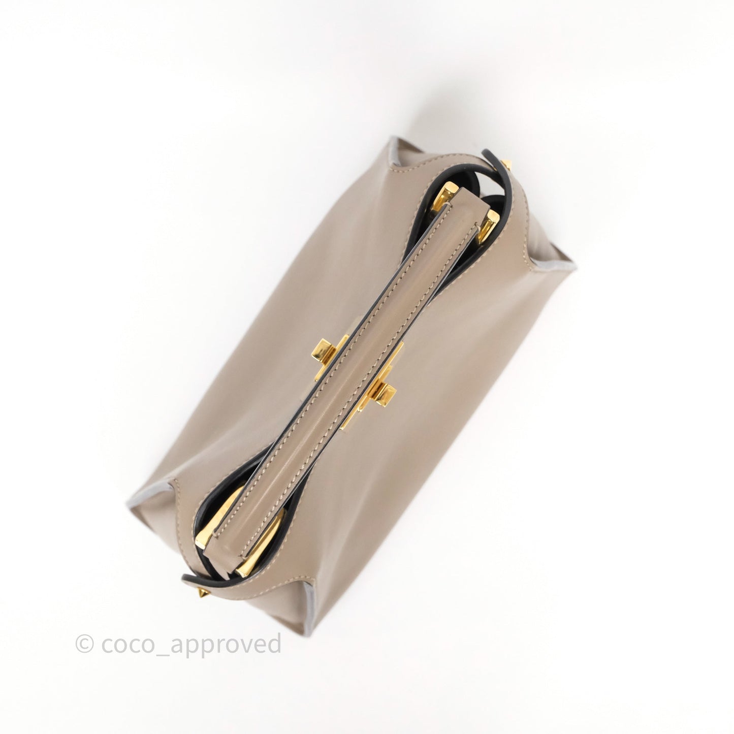 Fendi Peekaboo Iconic Essentially Bag Calfskin Beige