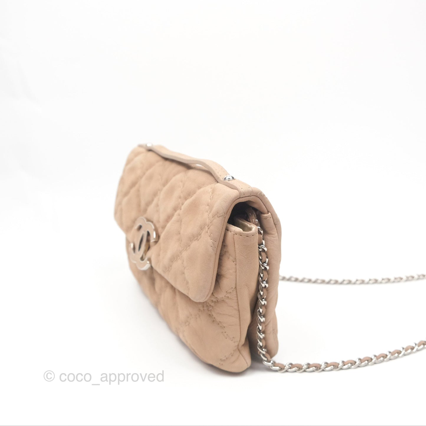 Chanel Double Stitch Hamptons Clutch With Chain Beige Washed Calfskin