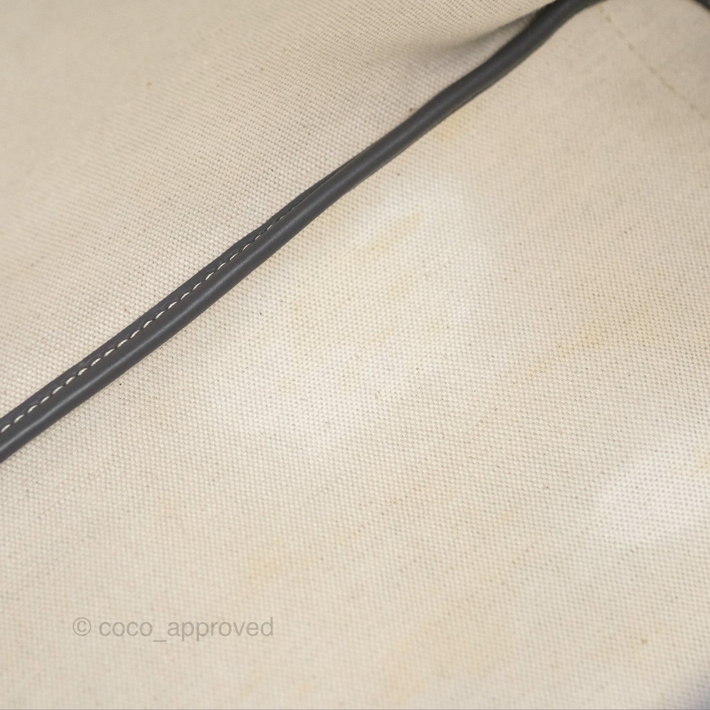 Goyard St Artois Tote MM ⁣⁣⁣⁣⁣⁣⁣⁣⁣⁣⁣⁣⁣⁣⁣⁣⁣⁣⁣⁣Grey Canvas