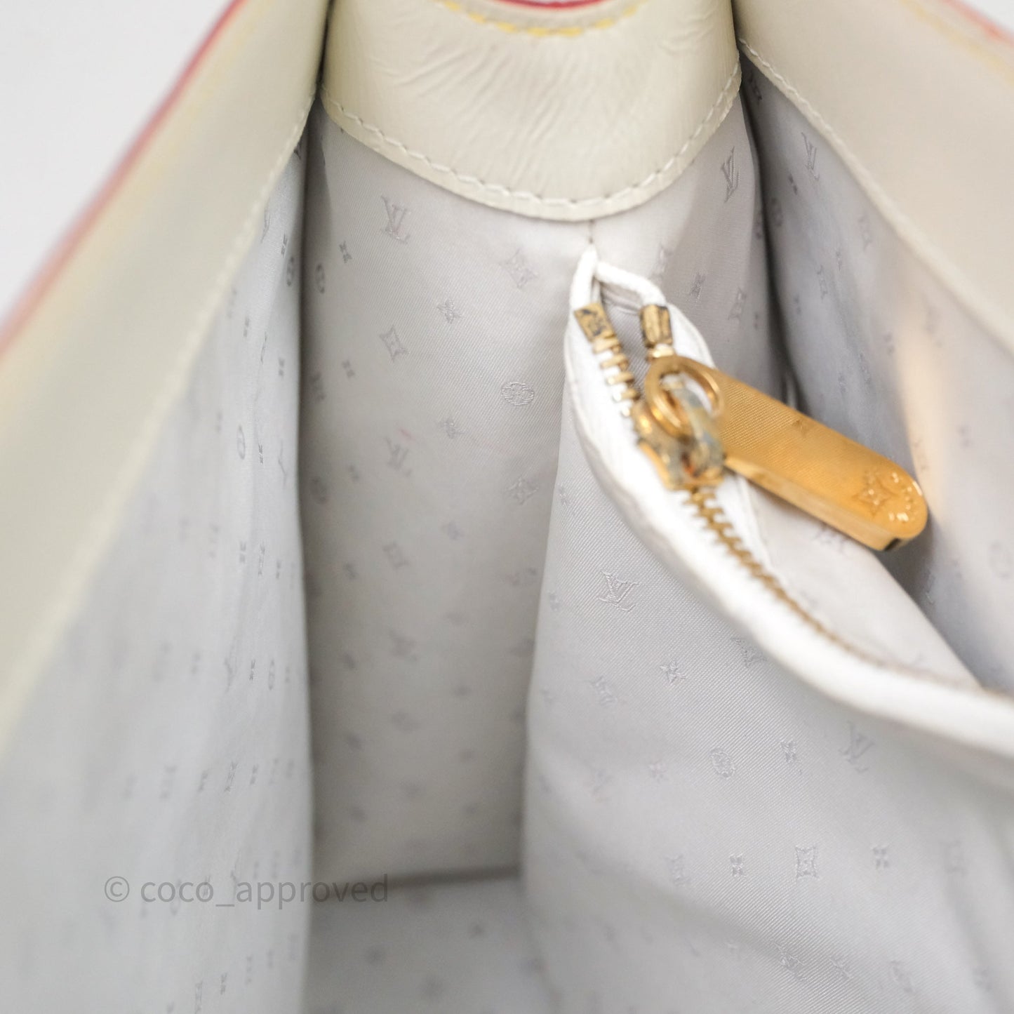 Louis Vuitton Le Fabuleux Bag White Suhali