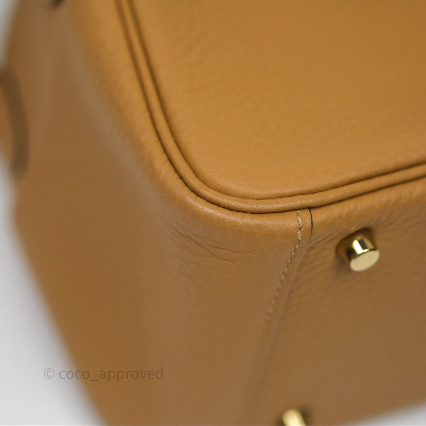 Hermès Mini Lindy 20 Biscuit 4B Clemence Gold Hardware With Rodeo
