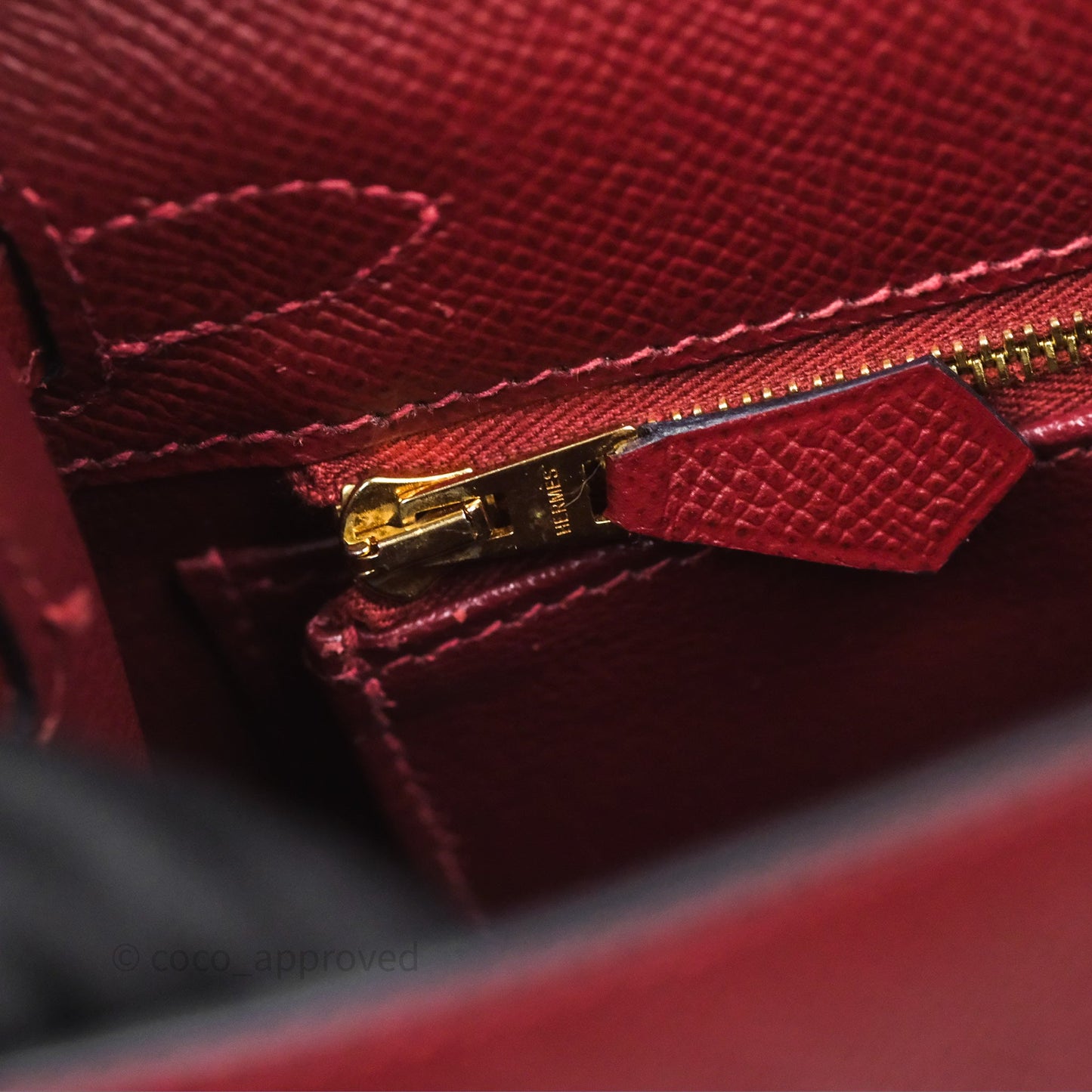 Hermès Sellier Kelly 25 Rouge H Epsom Gold Hardware