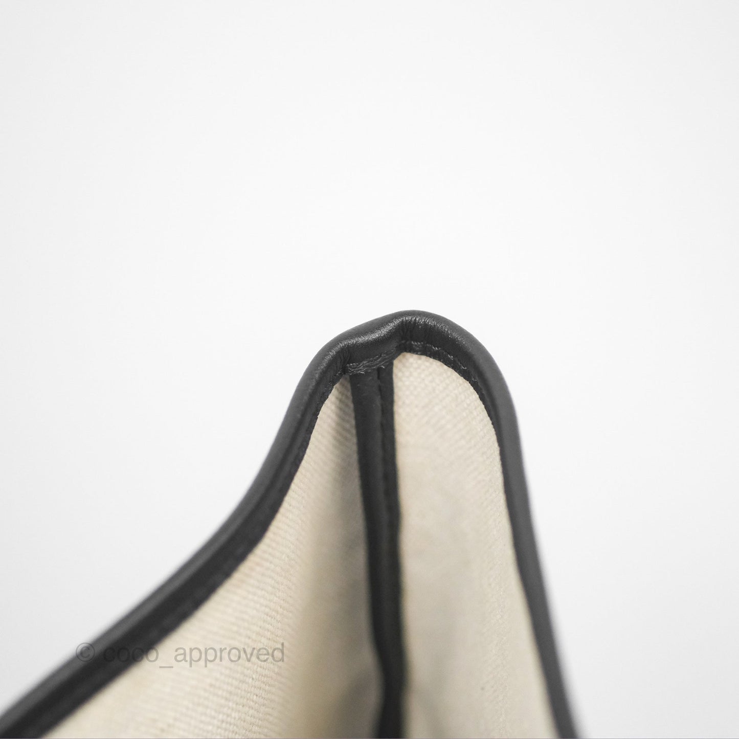 Goyard St Louis Tote PM ⁣⁣⁣⁣⁣⁣⁣⁣⁣⁣⁣⁣⁣⁣⁣⁣⁣⁣⁣⁣Goyardine Canvas Black