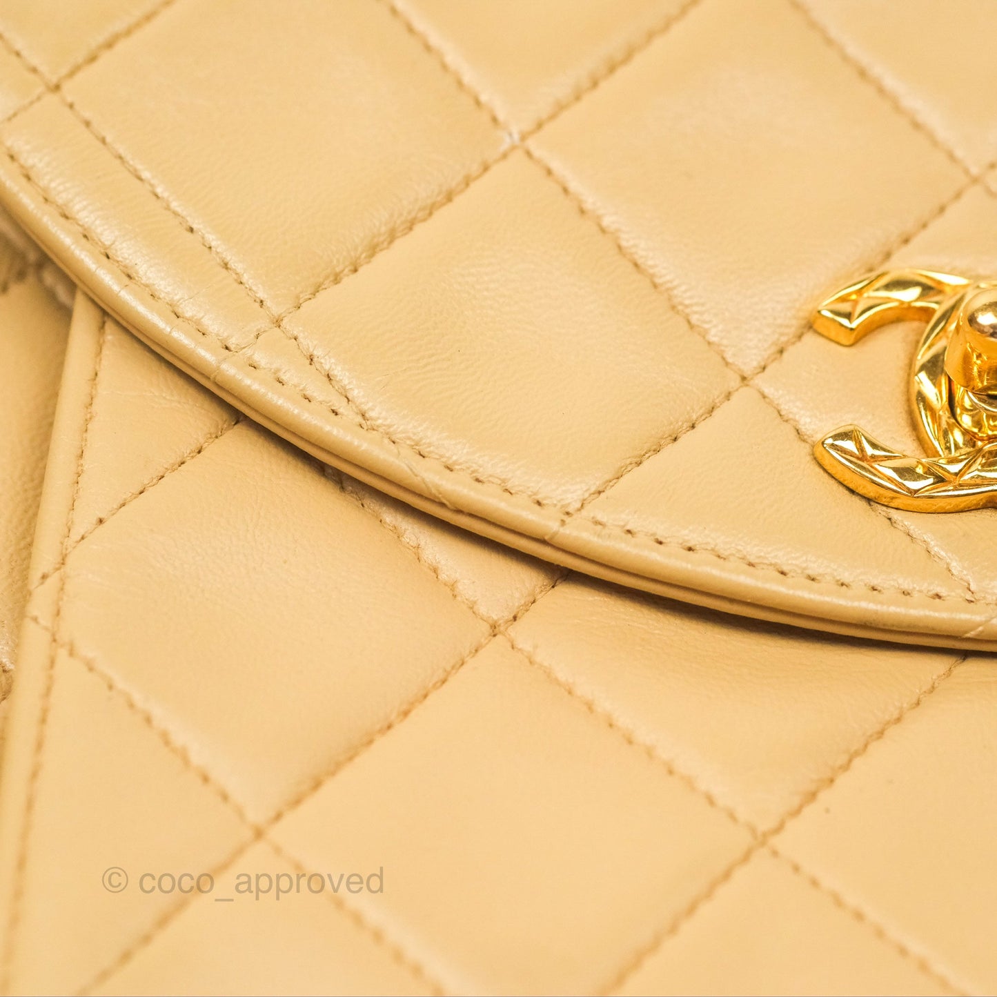 Chanel Vintage Round Flap Bag Quilted Beige Lambskin Gold Hardware