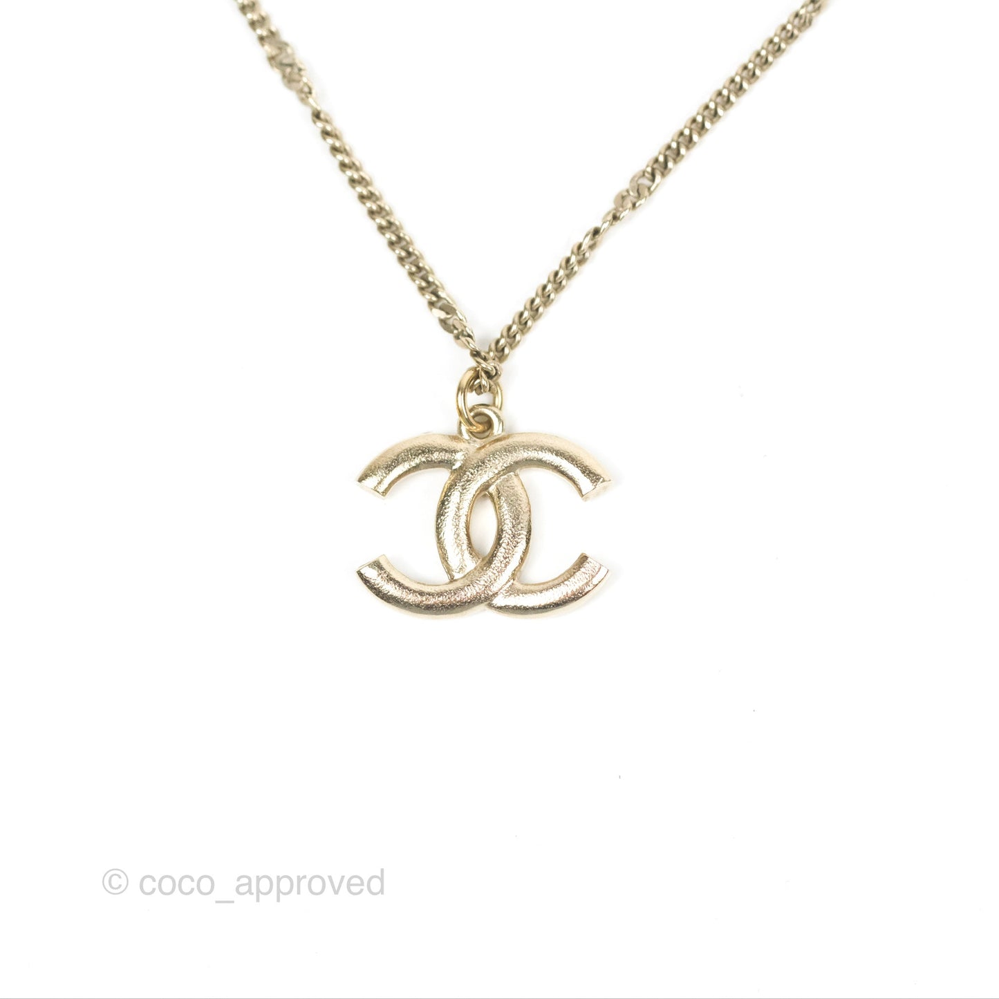Chanel CC Star Yellow Rhinestone Necklace Gold Tone 21S