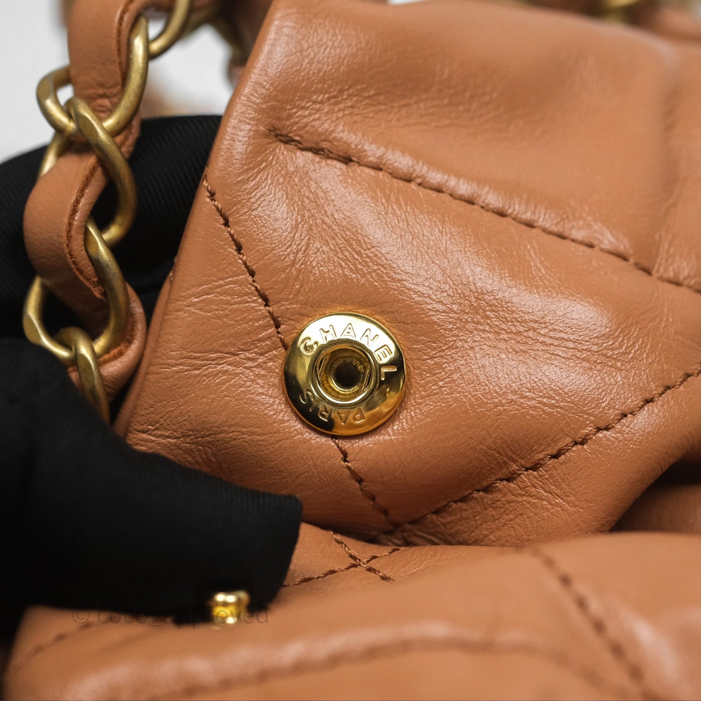 Chanel 22 Small Beige Shiny Calfskin Aged Gold Hardware