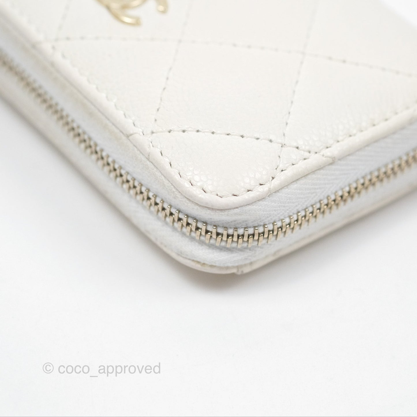 Chanel Classic Zipped Coin Purse White Caviar Gold Hardware
