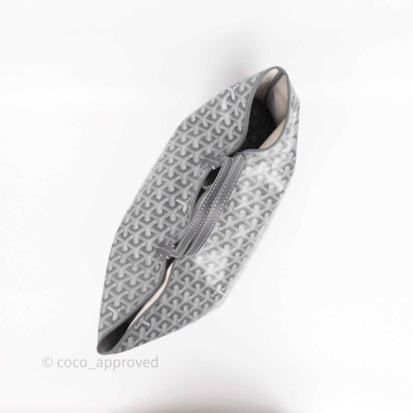 Goyard St Louis Tote PM ⁣⁣⁣⁣⁣⁣⁣⁣⁣⁣⁣⁣⁣⁣⁣⁣⁣⁣⁣⁣Grey
