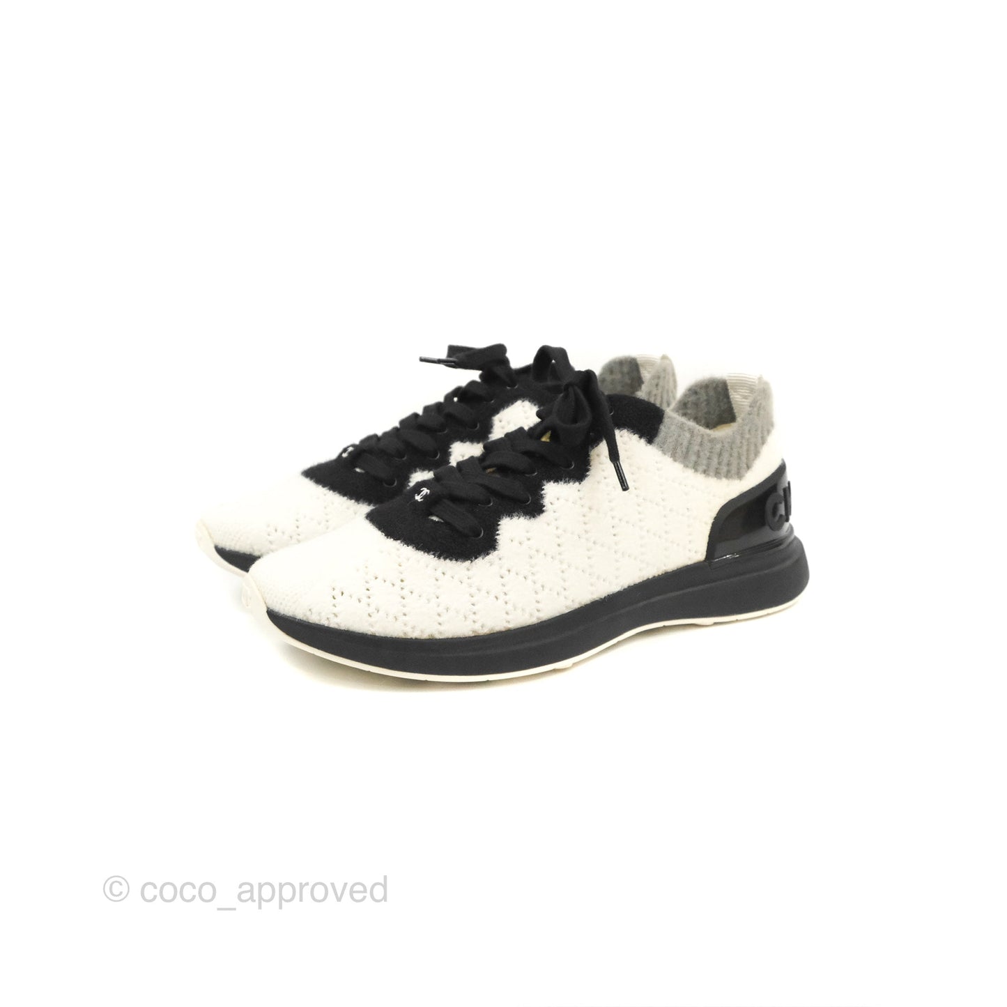 Chanel Sneakers Black/White Size 39