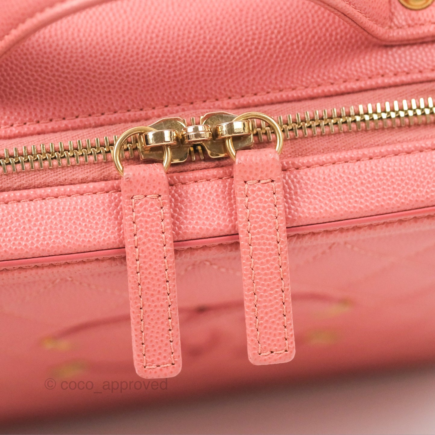Chanel Quilted Medium CC Filigree Vanity Case Pink Caviar Gold Hardware