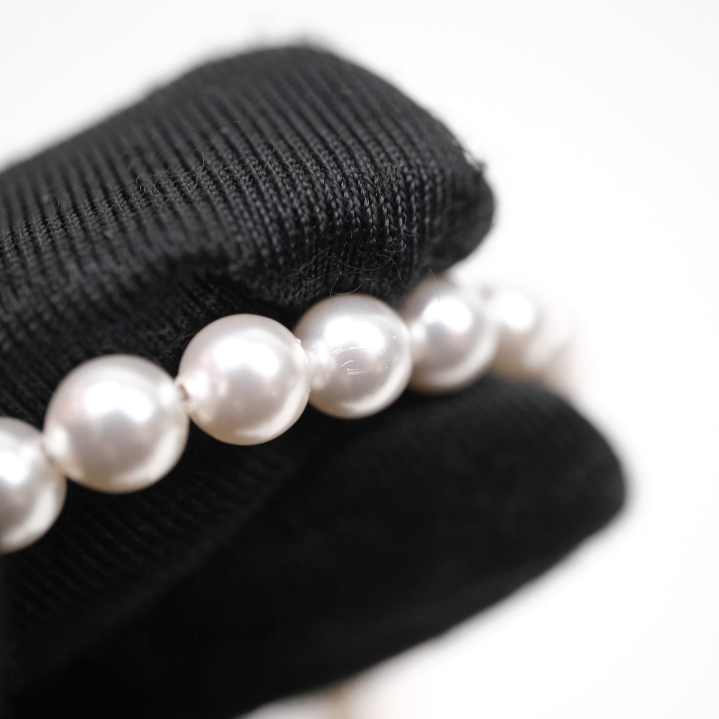 Chanel Ribbon Black Leather Pearl Chain Choker Gold Tone 22S