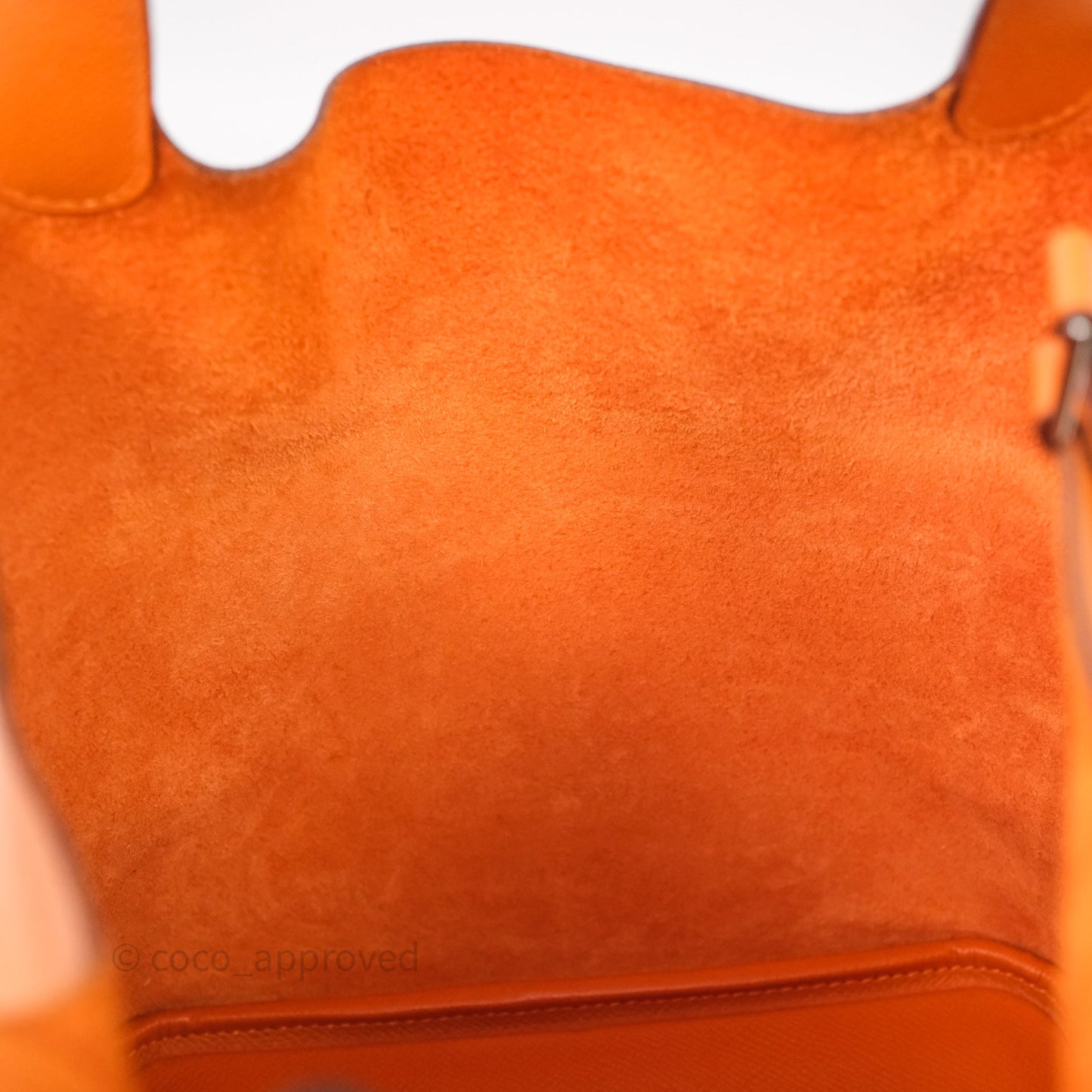 Hermès Tressage De Cuir Picotin Lock 22 Abricot I9/ Rose Azalée 8W/ Gold 37 Epsom Palladium Hardware