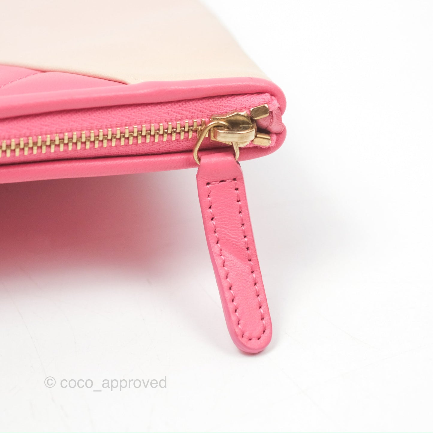 Chanel Cosmetic Case Clutch Patchwork Lambskin Gold Hardware
