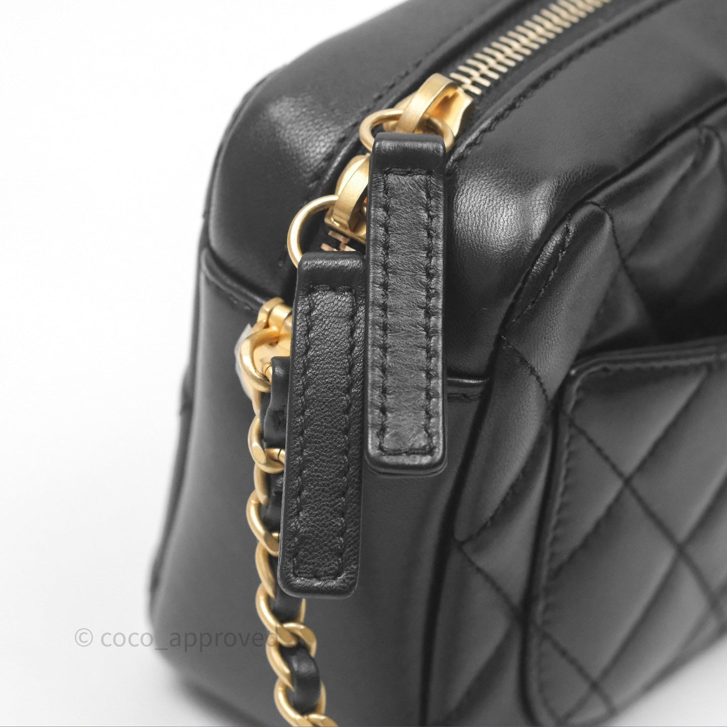 Chanel Quilted CC Pearl Crush Camera Case Black Lambskin Gold Hardware