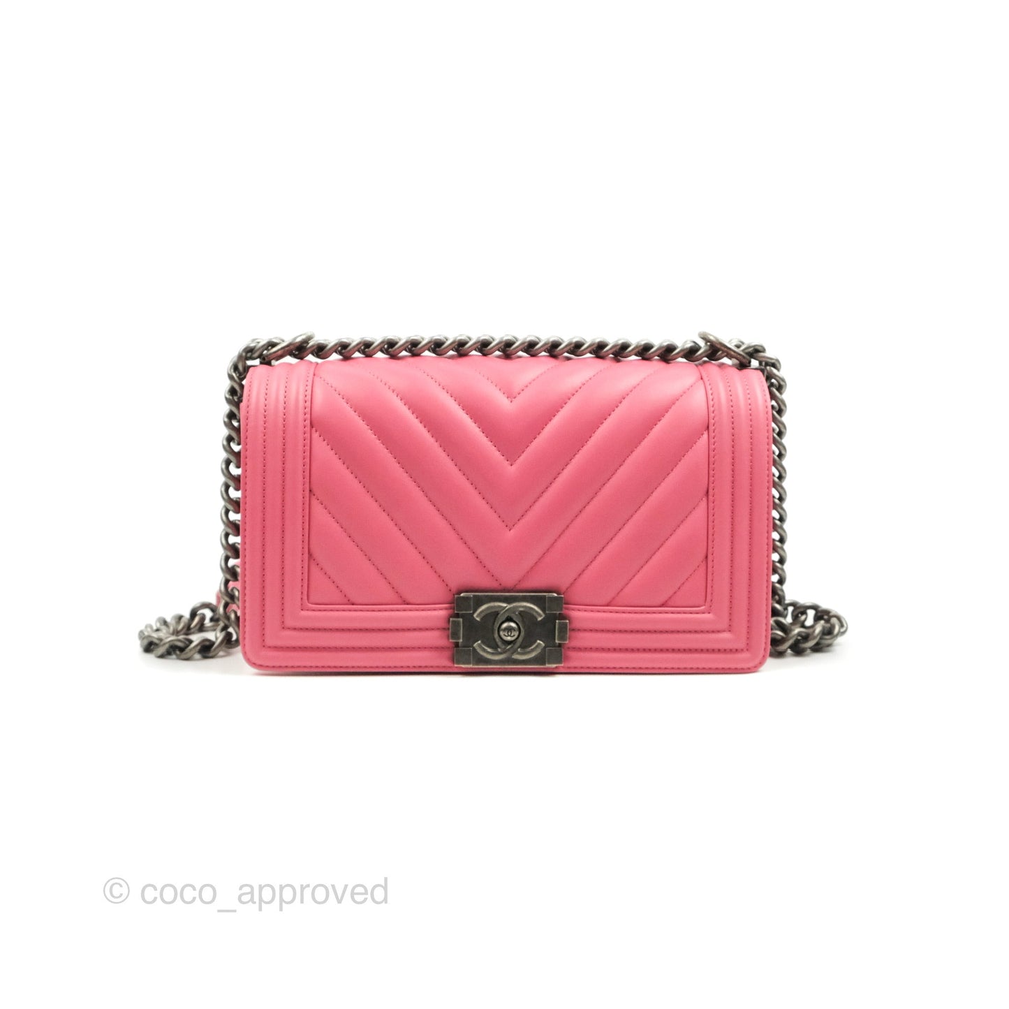 Chanel Medium Boy Chevron Pink Calfskin Ruthenium Hardware