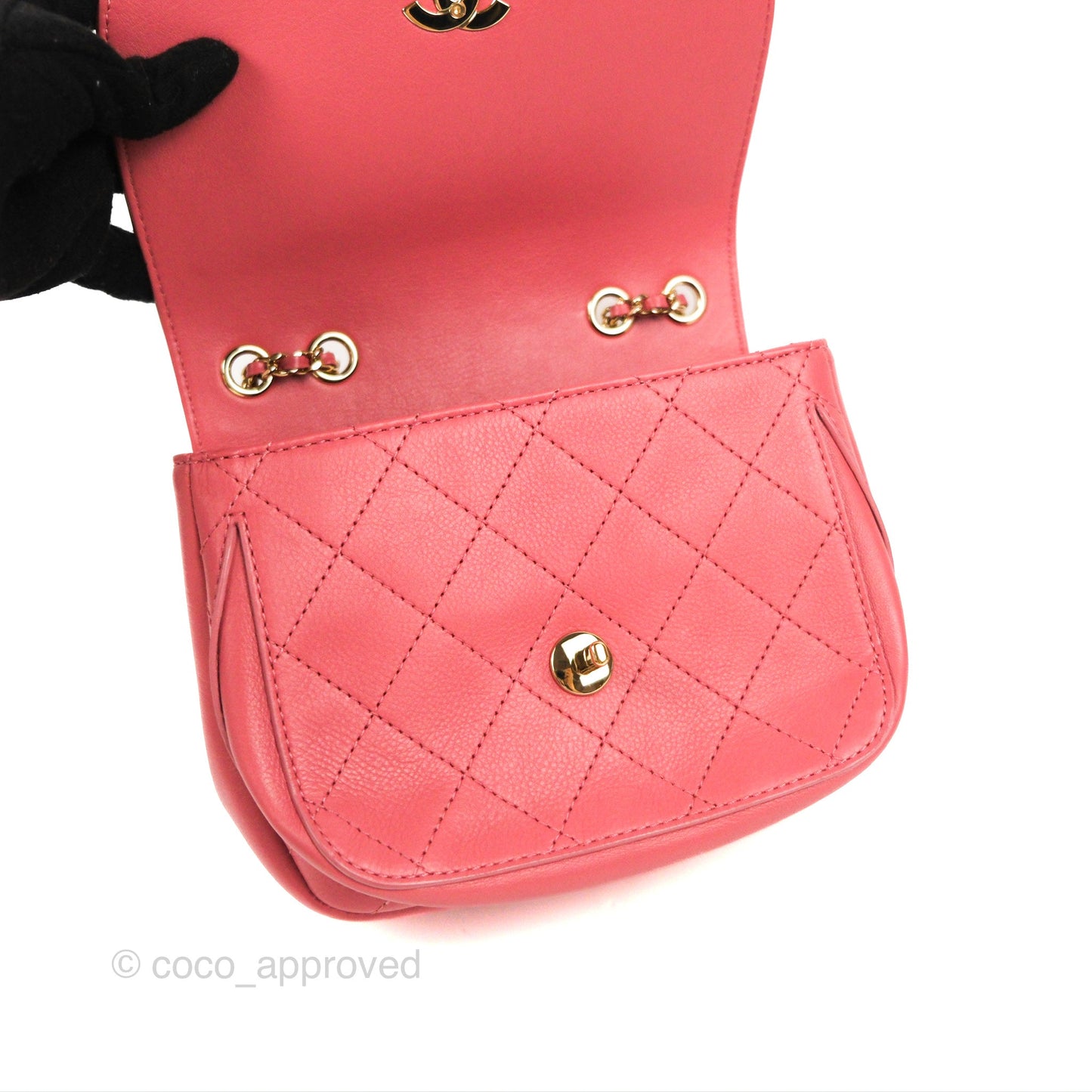 Chanel Small Flat Quilt Round Flap Bag Pink Calfskin Gold Hardware