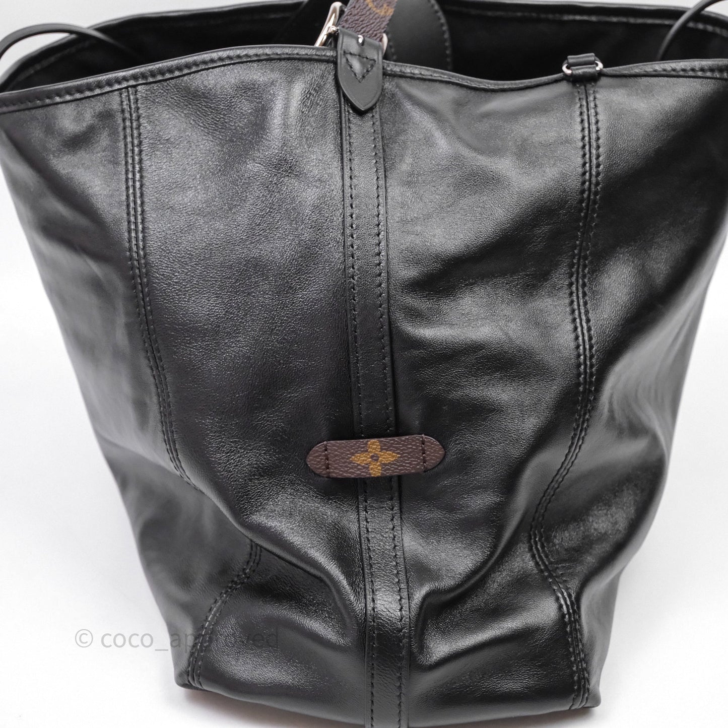 Louis Vuitton CarryAll Vibe MM Black