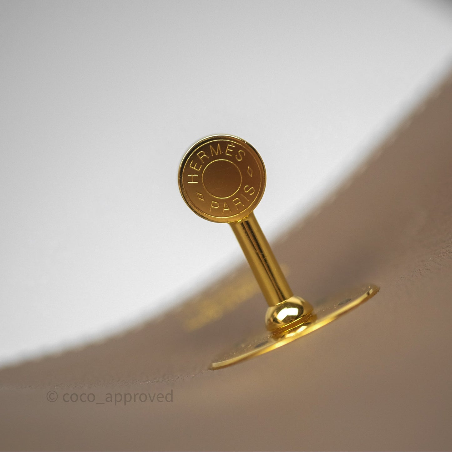 Hermès Lindy 30 Etoupe 18 Swift Gold Hardware