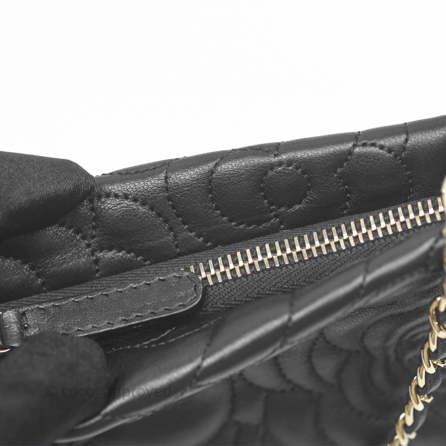 Chanel Camellia Pochette Clutch Black Lambskin Gold Hardware