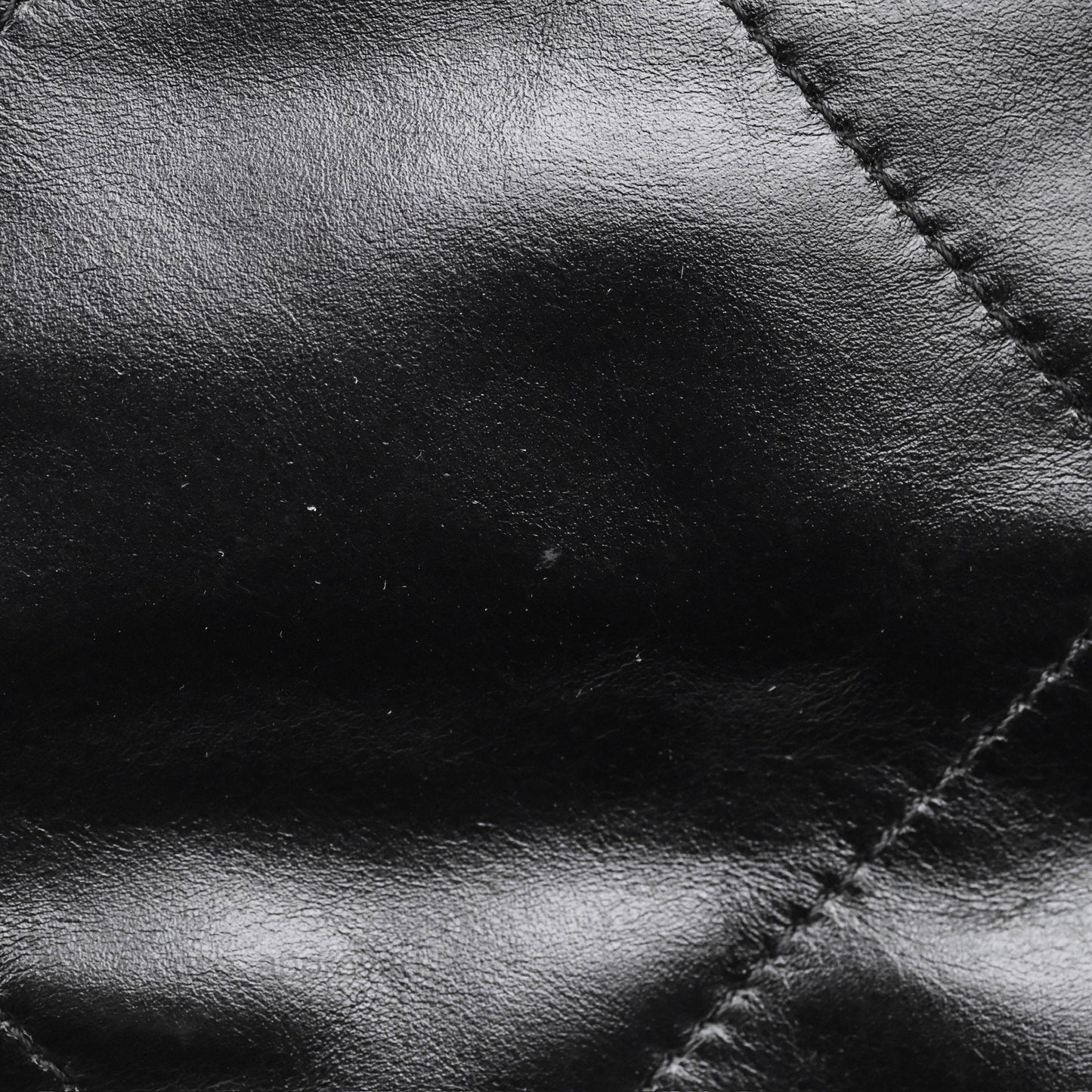 Chanel 22 Small Quilted So Black Shiny Crumpled Calfskin