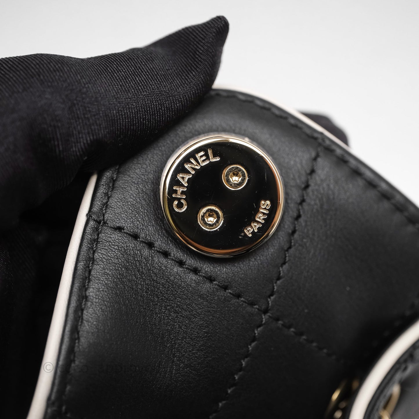 Chanel 25 Mini Bag Black/ White Calfskin Gold Hardware