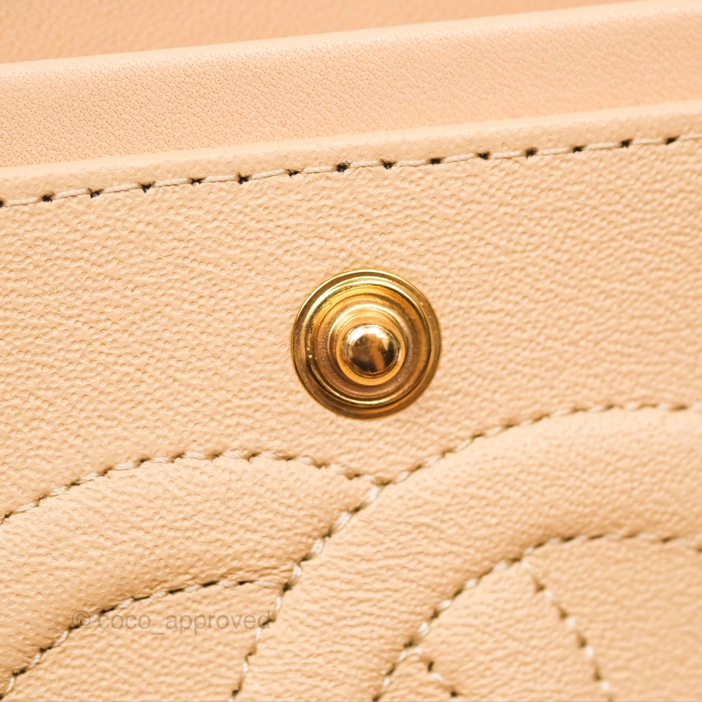 Chanel Classic M/L Medium Flap Quilted Beige Lambskin Gold Hardware
