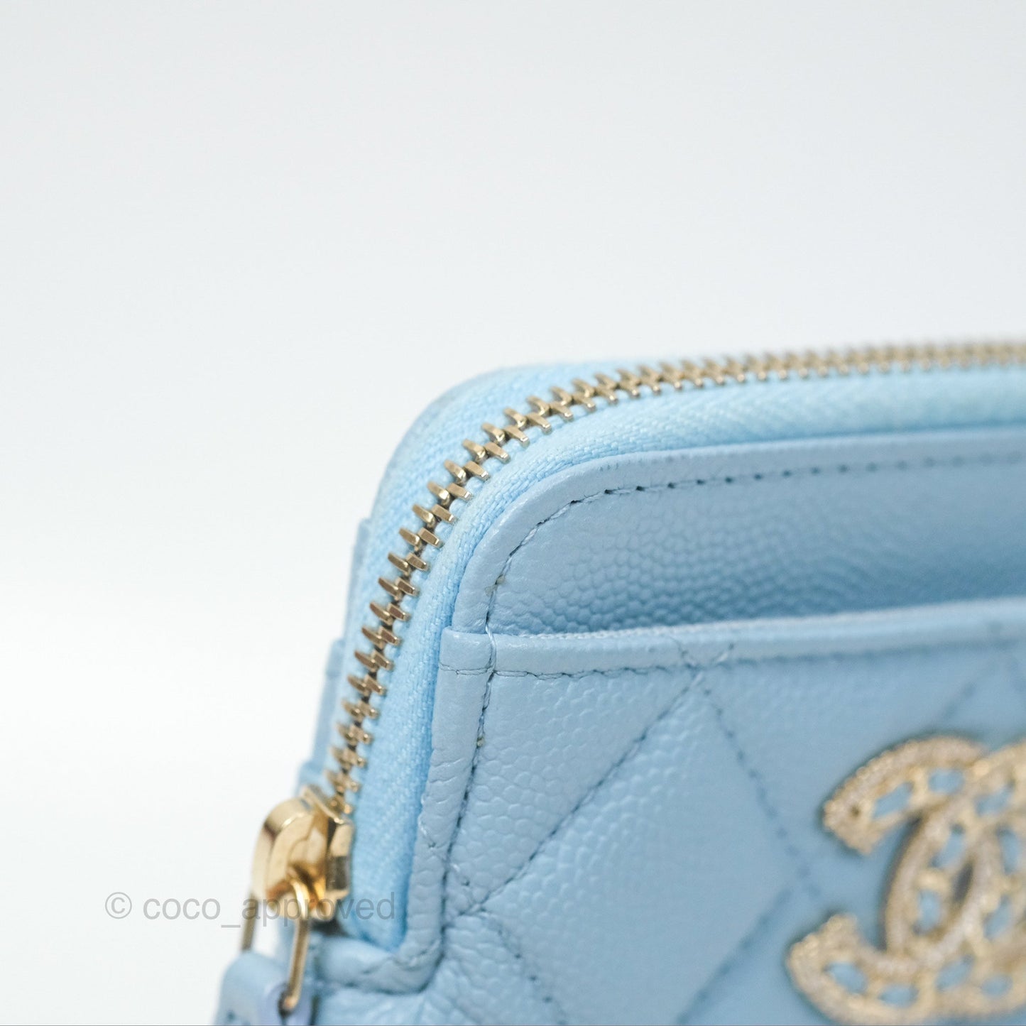 Chanel Zipped Coin Purse Card Holder Blue Caviar 22S