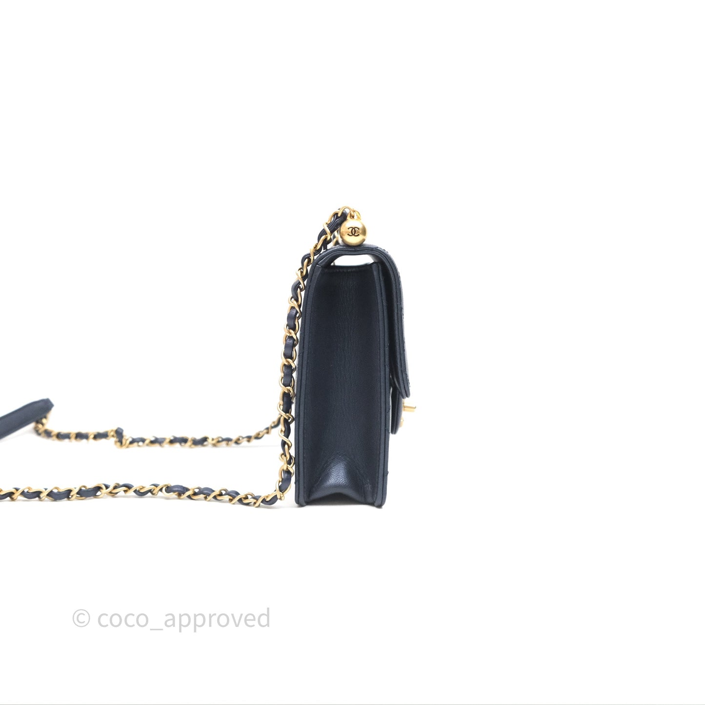 Chanel Quilted Chic Pearls Flap Iridescent Navy Goatskin Aged Gold Hardware