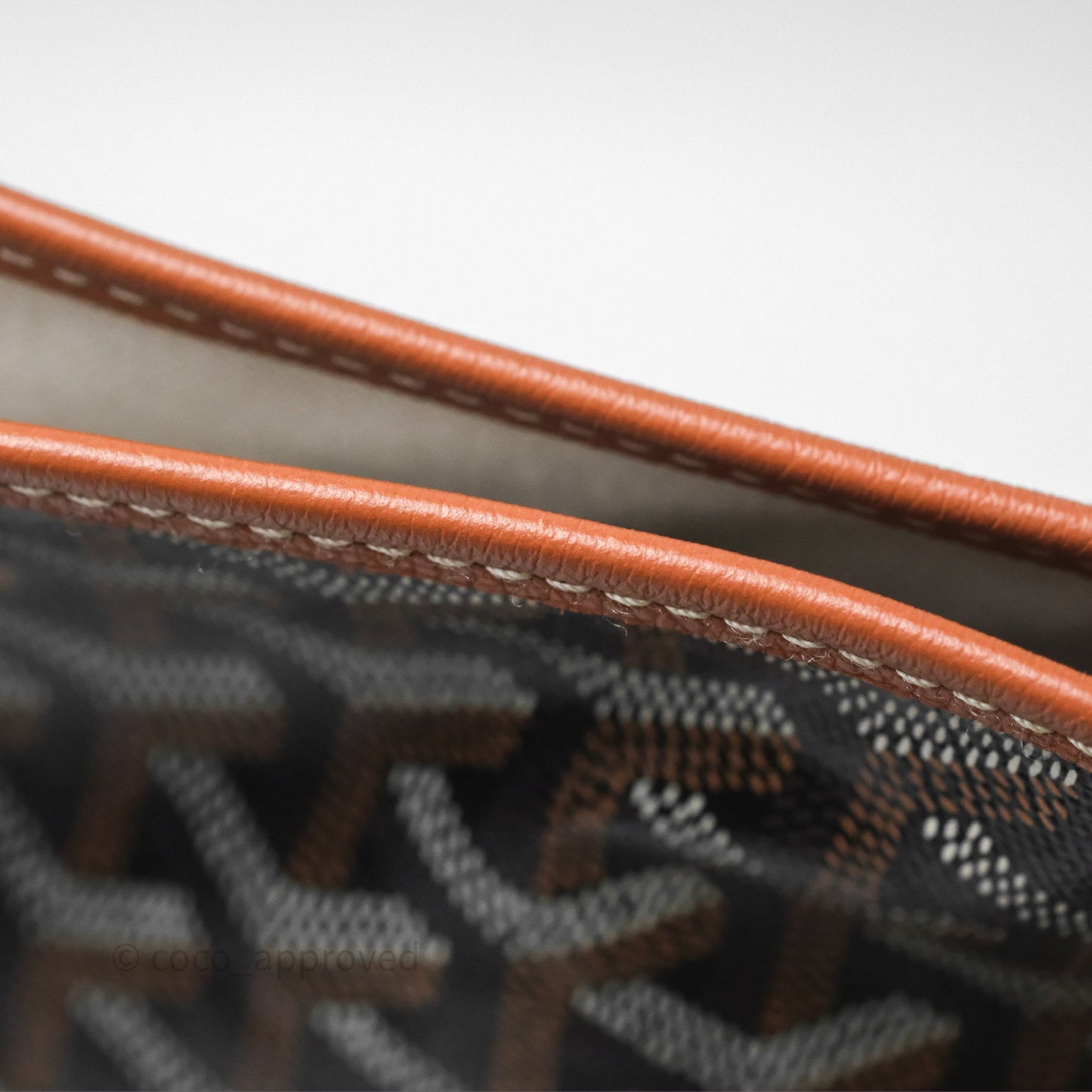 Goyard Saint Louis Tote PM⁣⁣⁣⁣⁣⁣⁣⁣⁣⁣⁣⁣⁣⁣⁣⁣⁣⁣⁣⁣ Black/Tan
