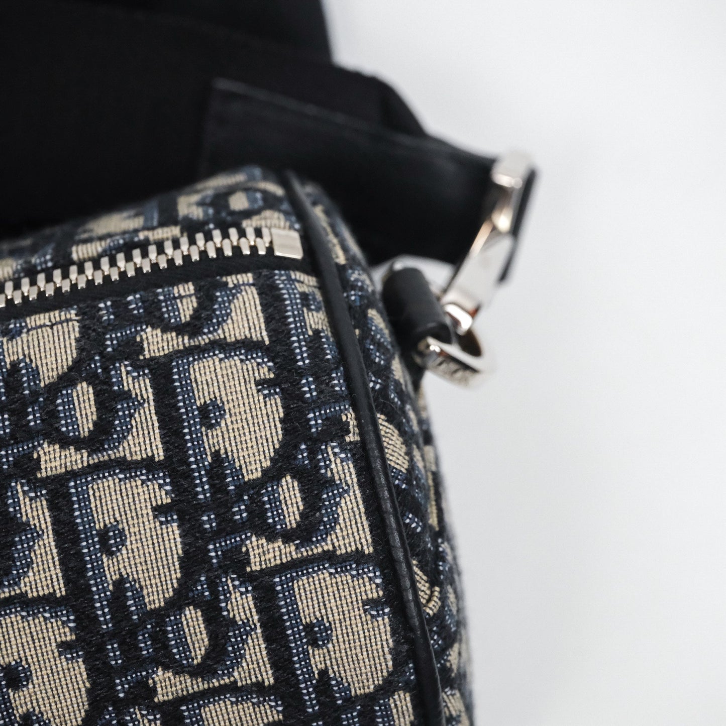 Dior Men's Mini Roller Messenger Bag Oblique Jacquard