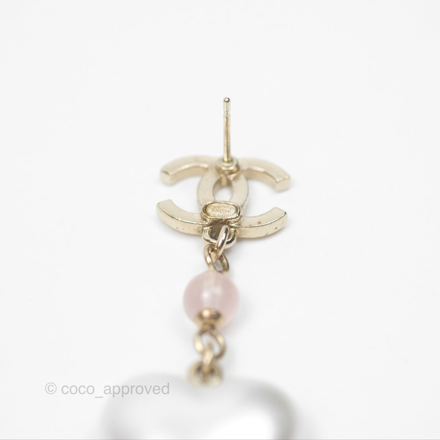 Chanel CC Pink Bead Heart Pearl Crystal CC Drop Earrings Gold Tone 21B