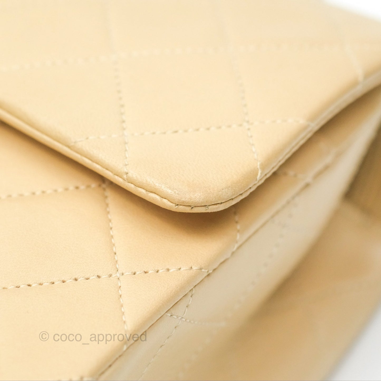 Chanel Vintage Medium Classic Flap Beige Lambskin 24K Gold Hardware