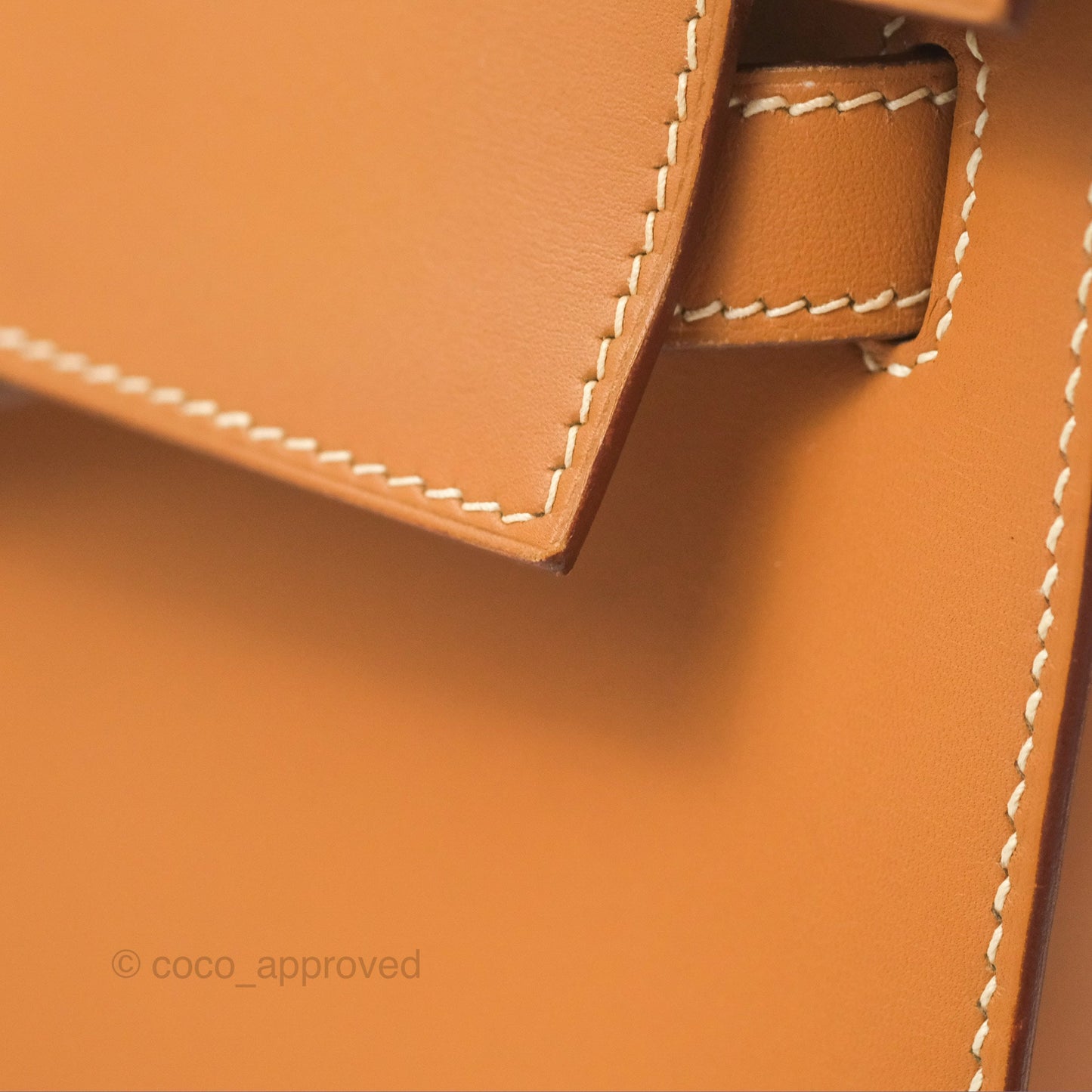Hermès Vintage Kelly 28 Sellier Gold Calf Gold Hardware